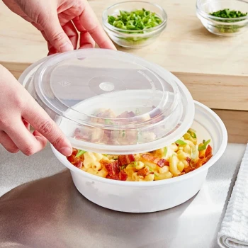 Choice 32 oz. White Round Microwavable Heavy Weight Container with Lid - 150/Case