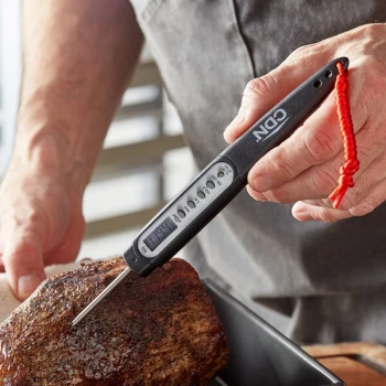 CDN Q2-450X ProAccurate 2 3/4" Heavy-Duty Digital Waterproof Pocket Probe Thermometer