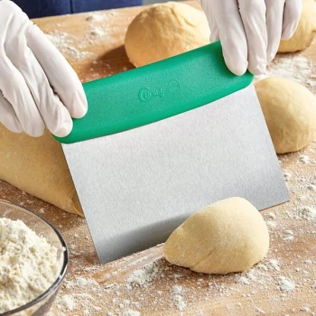 Choice 6 1/4" x 3" High Carbon Stainless Steel Dough Cutter / Bench Scraper with Green Handle