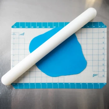 Ateco 695 16 1/2" x 11 3/4" Half-Size Non-Stick Silicone Baking Work Mat with Grid Measurements