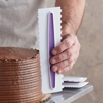 Wilton 191007354 9" Plastic Decorating and Icing Comb Set - 3/Pack