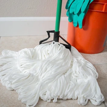 Carlisle Sparta 4166409 60" Green Fiberglass Quik-Release Mop Handle with Plastic Head