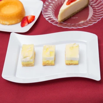 Fineline Wavetrends 1405-WH 5 1/2" x 7 1/2" White Plastic Dessert Plate - 120/Case