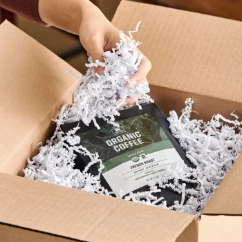 Lavex Value 40 lb. White Crinkle Paper Shred