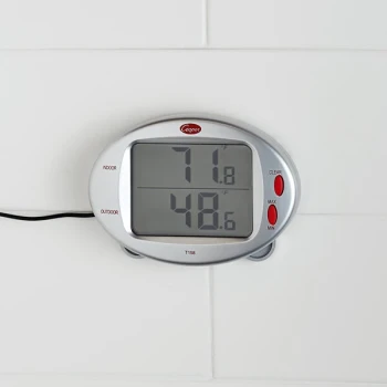 Cooper-Atkins T158-0-8 Digital Indoor / Outdoor Thermometer with Remote