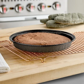 Solut Bake and Show 34.9 oz. Round Black Corrugated Oven Safe Paperboard Takeout / Cake Pan - 260/Case