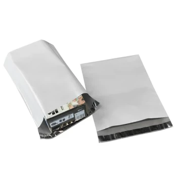 Lavex 26" x 5" x 28" 2.5 Mil White Water-Resistant Tear-Proof Expandable Polyethylene Mailer with Tamper-Evident Adhesive Closure - 100/Case
