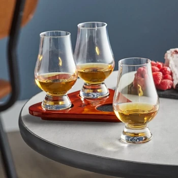 Stolzle from Global Tableware Collective Glencairn Whiskey Tasting Set with Tray