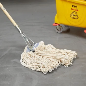 Rubbermaid® FGE13800WH00 24 oz. #32 White Cotton Looped End Wet Mop Head with Universal Headband