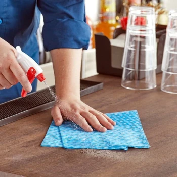 Dixie White and Blue Disposable Foodservice Towel R500 - 330/Case