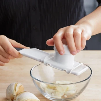 OXO 11178600 Good Grips Garlic Slicer