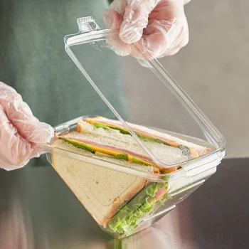 Choice 7" x 4" x 4" Clear PET Tamper-Evident Tamper-Resistant Sandwich Wedge Container - 200/Case