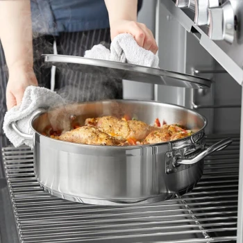 Vigor SS1 Series 10 Qt. Stainless Steel Brazier with Aluminum-Clad Bottom and Cover