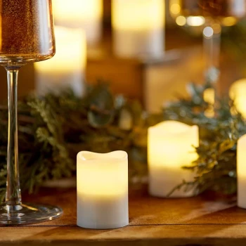 Sterno 60318 2.0 12 Piece Warm White Rechargeable Flameless Votive Set with EasyStack Charging Base and Timer with Remote
