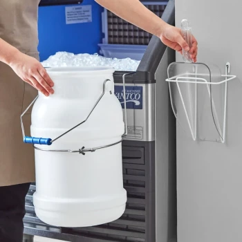 Choice 5 Gallon Polypropylene Ice Tote Kit with Filling Hanger, Lid, Mounting Bracket, 64 oz. Scoop, and Scoop Holder