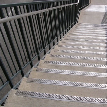 Wooster Alumogrit Type 101 3" x 60" Cast Aluminum Stair Tread Nosing AG101.3.5